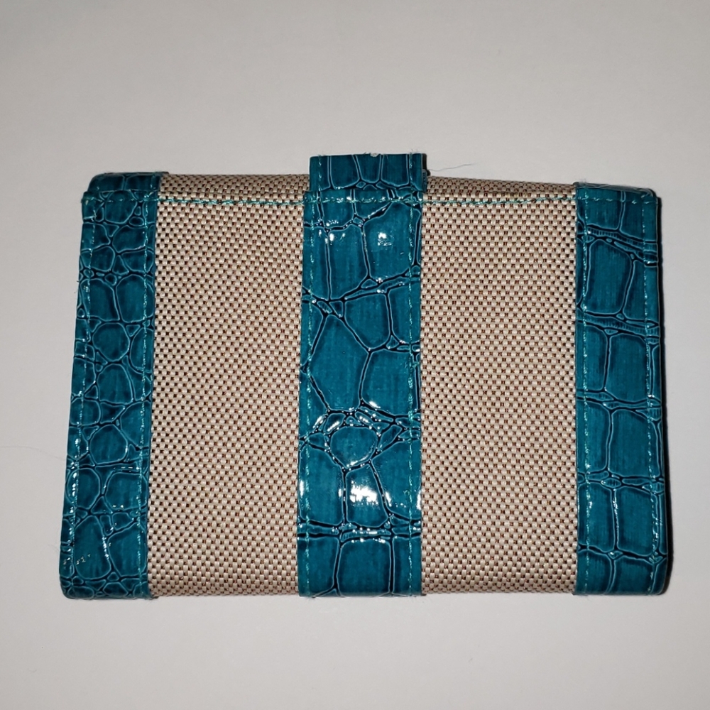 Turquoise Wallet - Picture 2 of 9